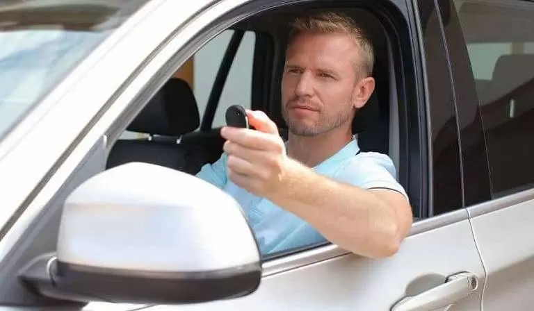 Автоматическое управление гаражными воротами